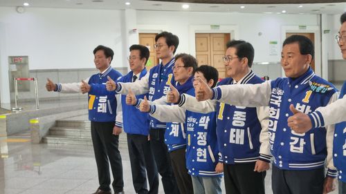 정권 심판 외치는 민주당 후보들[양영석 기자]