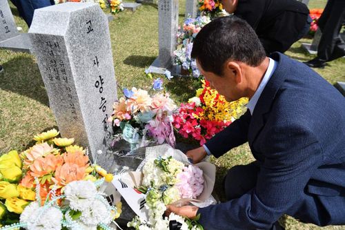 대전현충원에 안장된 세월호참사 순직 교사 기억식[대전준비위 제공. 재판매 및 DB 금지]