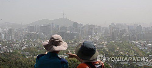 뿌연 도심[연합뉴스 자료사진]
