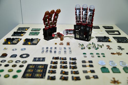 황동현 책임연구원 '촉각 지능 KISTAR-Hand'[KIST 제공. 재판매 및 DB 금지]