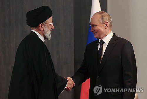푸틴 대통령과 라이시 이란 대통령[AFP/스푸트니크=연합뉴스 자료사진. 재판매 및 DB 금지]