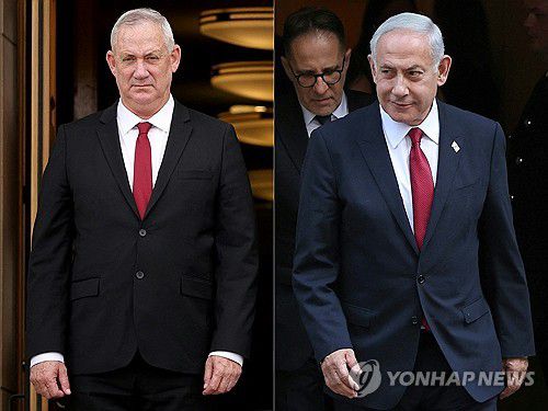 베냐민 네타냐후 이스라엘 총리(오른쪽)와 그의 정적인 베니 간츠 국가통합당 대표(왼쪽)[AFP 연합뉴스. 재판매 및 DB 금지]