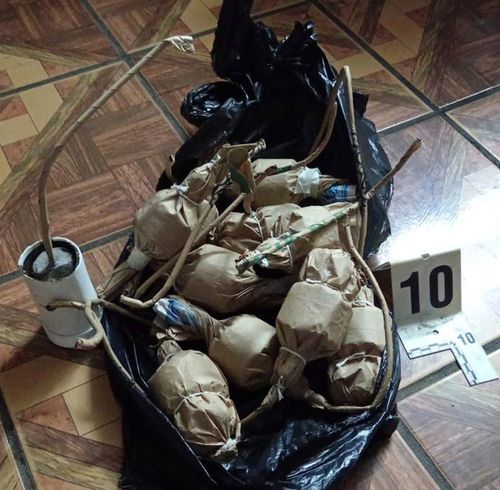 엘살바도르 경찰에서 공개한 폭발물 사진[멕시코시티=연합뉴스. 엘살바도르 경찰 엑스(X·옛 트위터) 캡처. 재판매 및 DB 금지]