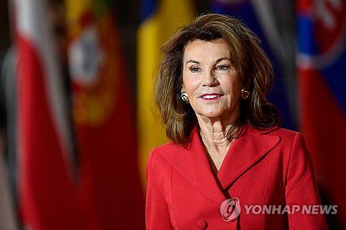 브리기테 비어라인 오스트리아 전 총리 별세(브뤼셀·AFP=연합뉴스) 오스트리아의 첫 여성 총리를 지낸 브리기테 비어라인 전 총리가 3일(현지시간) 74세를 일기로 별세했다. 사진은 2019년 브뤼셀에서 열린 EU 정상회의에 참석한 비어라인 전 총리의 모습. 2024.06.04