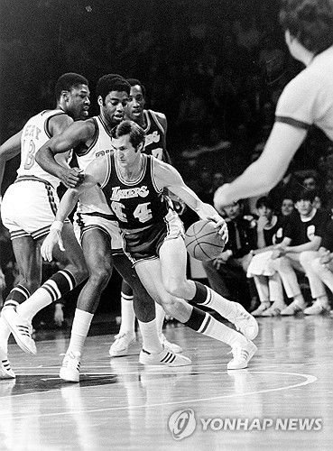 현역 시절인 1972년의 제리 웨스트[AP 연합뉴스 자료사진]