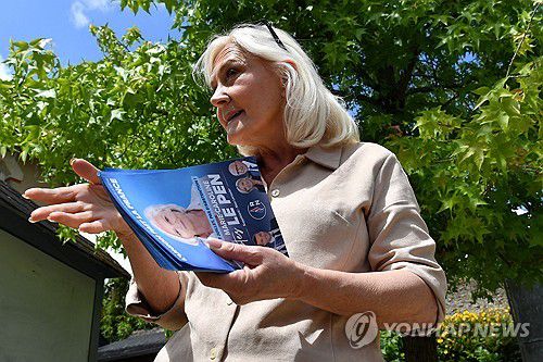 극우저지 표심에 낙선한 '낙하산 공천' 르펜의 친언니 [AFP 연합뉴스 자료사진. 재판매 및 DB 금지]