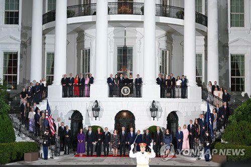 백악관에서 열린 나토 75주년 공식 환영 만찬 리셉션[연합뉴스 자료사진]