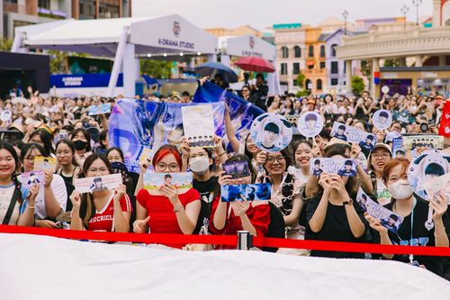 하노이에서 열린 'K-관광 로드쇼' 행사를 찾은 베트남 LCK 팬들[LCK 제공. 재판매 및 DB 금지]