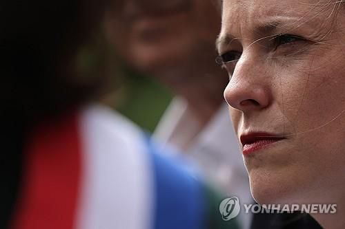 루시 카스테트 좌파 연합 총리 후보[AFP 연합뉴스 자료사진. 재판매 및 DB 금지]