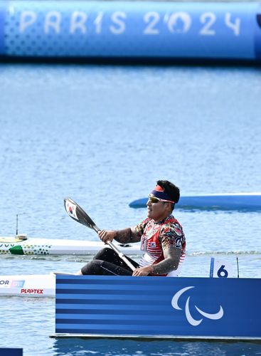 최용범, 카누 준결승 진출(파리=연합뉴스) 공동취재단 = 최용범이 6일(한국시간) 프랑스 베르 쉬르 마른의 스타드 노티크에서 열린 2024 파리 패럴림픽 카누(스포츠 등급 KL3) 남자 카약 200ｍ 예선을 마친 뒤 숨을 고르고 있다.