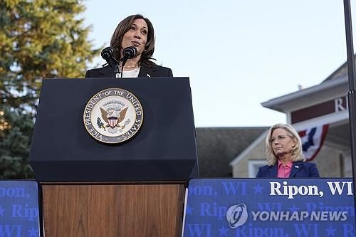 발언하는 해리스[리펀[위스콘신] AP=연합뉴스. 재판매 및 DB 금지