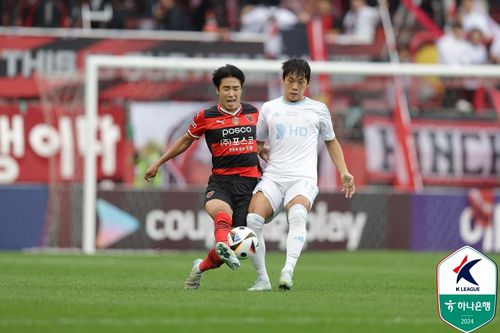 포항과 울산의 경기 모습[한국프로축구연맹 제공. 재판매 및 DB 금지]