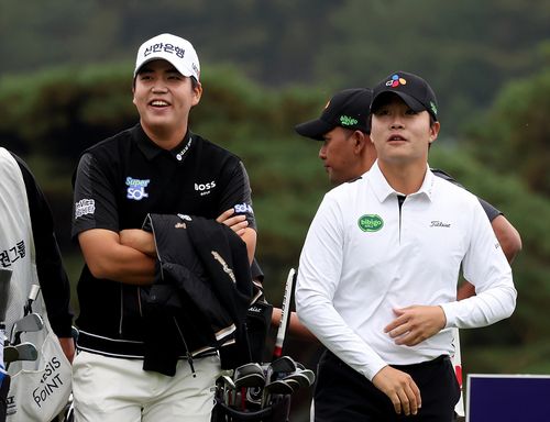 장유빈(왼쪽)과 김민규[KPGA 제공. 재판매 및 DB 금지]