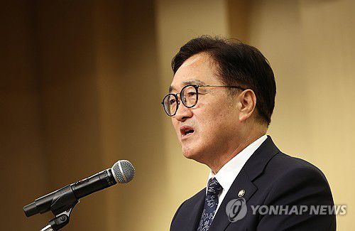 인사말하는 우원식 국회의장(서울=연합뉴스) 신준희 기자 = 우원식 국회의장이 30일 국회도서관에서 열린 '여순사건법의 즉각적인 개정을 위한 국회 토론회'에서 인사말을 하고 있다. 2024.9.30 hama@yna.co.kr