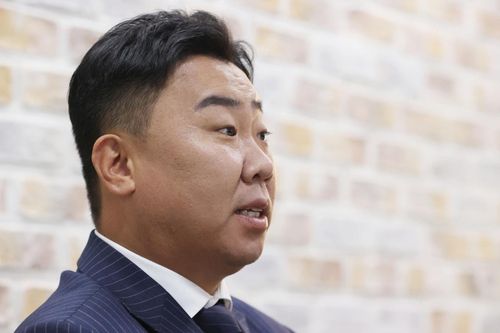 연합뉴스와 인터뷰하는 이범호 KIA 타이거즈 감독(서울=연합뉴스) 강민지 기자 = 이범호 KIA 타이거즈 감독이 지난 7일 서울 종로구 수송동 연합뉴스에서 인터뷰하고 있다. 2024.11.7     mjkang@yna.co.kr