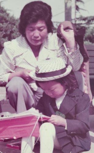 유치원 시절 김도연 소장과 외할머니[본인 제공]