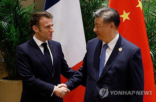 마크롱 프랑스 대통령(왼쪽)과 시진핑 중국 국가주석[AFP 연합뉴스]