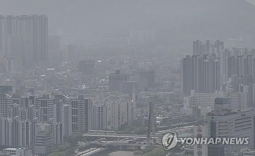 미세먼지로 갑갑한 대구[연합뉴스 자료 사진]