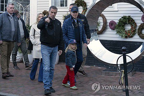 조 바이든 미국 대통령과 차남 헌터 바이든[AP=연합뉴스]