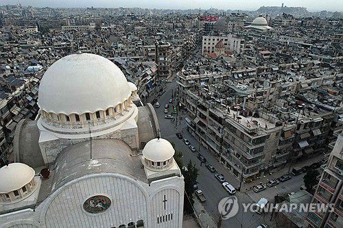 반군 장악한 시리아 알레포(알레포 AFP=연합뉴스) 4일(현지시간) 반군이 장악한 시리아 ㅂ구부 도시 알레포. 2024.12.05