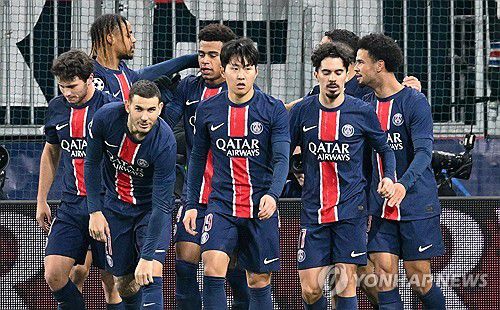 이강인과 PSG 동료들[AFP=연합뉴스]