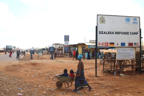 말라위 유일 난민 캠프 '잘레카' 입구 모습(도와[말라위]=연합뉴스) 성도현 기자 = 21일(현지시간) 말라위 유일의 난민 캠프인 잘레카 입구 모습. 2024.12.24 raphael@yna.co.kr