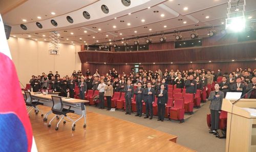 지역화폐 민생경제회복단 토론회[춘천시 제공.재판매 및 DB 금지]