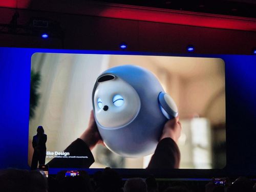 TCL이 CES 2025 프레스 콘퍼런스에서 선보인 AI 로봇 '에이미'(AiMe)[촬영 장하나]