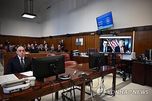 지난 10일(현지시간) 도널드 트럼프 미국 대통령 당선인의 형사 재판 법정[EPA=연합뉴스. 재판매 및 DB 금지]