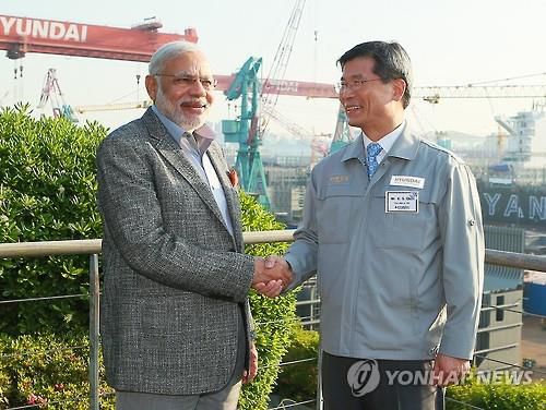 2015년 울산 당시 현대중공업 조선소 방문한 모디 총리 [연합뉴스 자료사진]