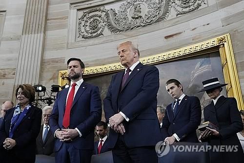 취임식장의 트럼프 대통령과 밴스 부통령[EPA=연합뉴스.재판매 및 DB금지]