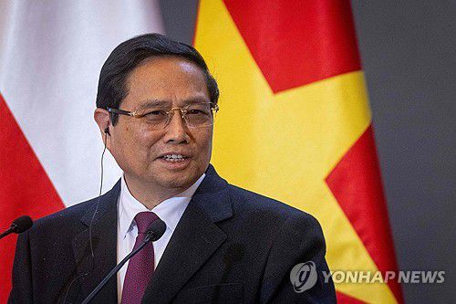 팜 민 찐 베트남 총리지난 16일(현지시간) 폴란드 바르샤바를 방문한 팜 민 찐 베트남 총리의 모습. 2025.01.22 [AFP 연합뉴스 자료사진. 재판매 및 DB 금지]