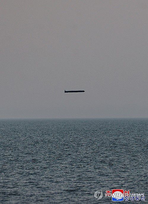 北, 전략순항미사일 시험발사…김정은 "전쟁억제수단 완비"(평양 조선중앙통신=연합뉴스) 북한 미사일총국은 1월 25일 해상(수중)대지상전략순항유도무기시험발사를 진행했으며 김정은 국무위원장이 참관해 이번 시험은 전쟁억제력 완비의 일환이라고 밝혔다고 조선중앙통신이 26일 보도했다.  2025.1.26      [국내에서만 사용가능. 재배포 금지. For Use Only in the Republic of Korea. No Redistribution] nkphoto@yna.co.kr