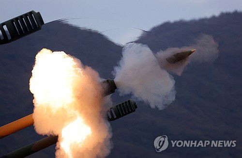 화염 뿜는 K9 자주포[연합뉴스 자료사진]