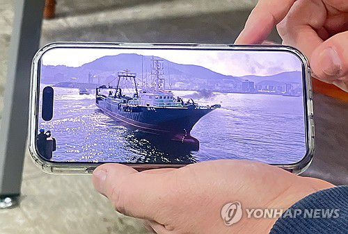 침몰한 제22서경호(부산=연합뉴스) 김선호 기자 = 9일 새벽 전남 여수시 하백도 인근 해상에서 침몰한 139t 대형 트롤 어선 제22서경호 모습. 2025.2.9 wink@yna.co.kr