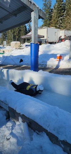 스켈레톤 경기 중인 박우근 상사(휘슬러=연합뉴스) 세계상이군인체육대회(캐나다 인빅터스 게임)에 출전한 육군 17사단 박우근 상사(오른쪽)가 10일(현지시간) 휘슬러에서 스켈레톤 경기에 나섰다. [보훈부 공동취재단]