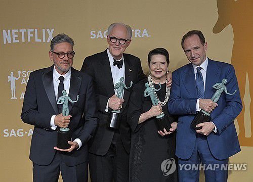 SAG 어워즈 영화 최고상 받은 '콘클라베' 배우들[UPI 연합뉴스. 재판매 및 DB 금지]