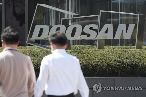 두산타워 (서울=연합뉴스) 강민지 기자 = 서울 중구 두산타워. 2020.4.8 mjkang@yna.co.kr