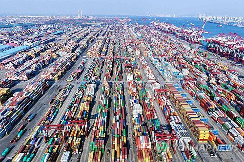 중국 칭다오 항구[AFP=연합뉴스 자료사진. 재판매 및 DB 금지]