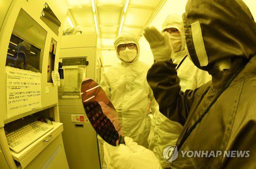 반도체 제조공정[연합뉴스 자료사진]