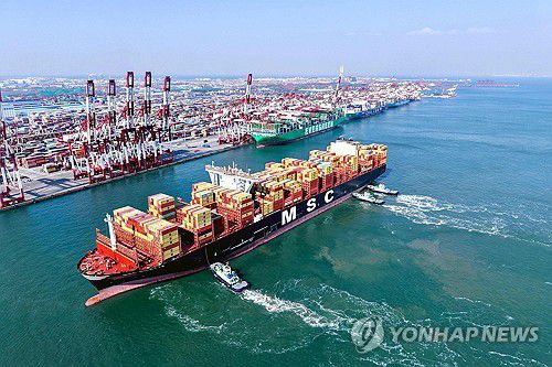 중국 산둥성 칭다오 항구[AFP=연합뉴스 자료사진. 재판매 및 DB 금지]