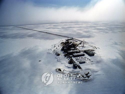 트럼프 대통령이 개발 추진하는 알래스카의 기존 유전 시설[EPA=연합뉴스 자료사진]