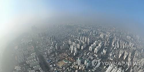 미세먼지로 뿌연 도심[연합뉴스 자료 사진]