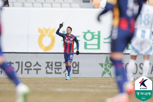 골세리머니를 펼치는 수원FC 루안[한국프로축구연맹 제공. 재판매 및 DB 금지]