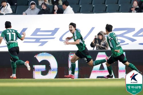 환호하는 전북 박재용[한국프로축구연맹 제공. 재판매 및 DB 금지]
