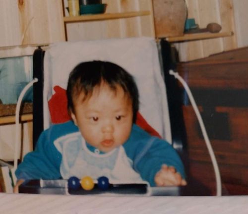 프랑스에서 아기 시절 장성탄 씨의 모습[아내 제공]