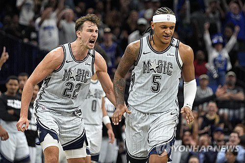 프란츠 바그너(왼쪽)와 파올로 반케로[AP=연합뉴스]