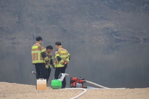 낙동강에 설치된 동력소방펌프[촬영 황수빈]