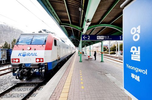 영월역으로 들어오는 열차 [사진/임헌정 기자]