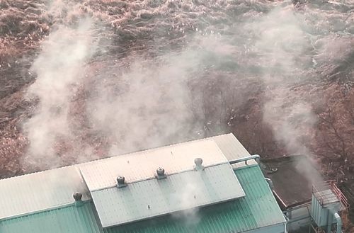 폐기물 소각으로 발생한 매연[경남도 제공. 재판매 및 DB 금지]